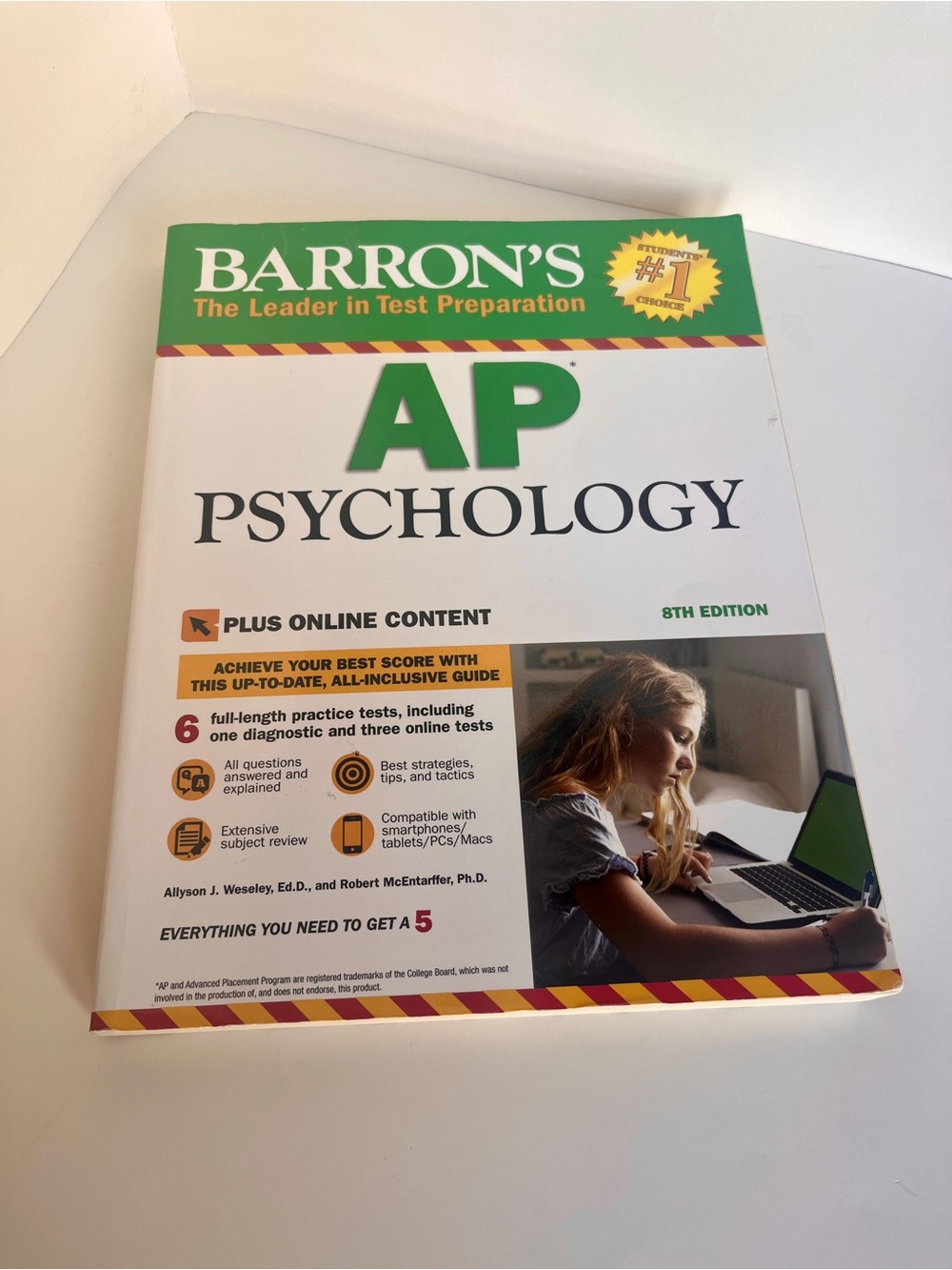 Barron's AP Psychology Test Prep Book - Green/White